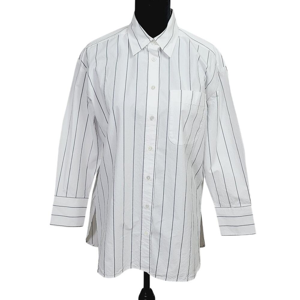 Banana Republic LS, Oversized Button Front White w/Gray Size PM **PRE-OWNED**